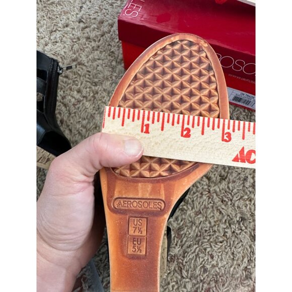 Aerosoles Ontrack Black Leather High Heels Womans 7.5 with Heel rest - Picture 9 of 9